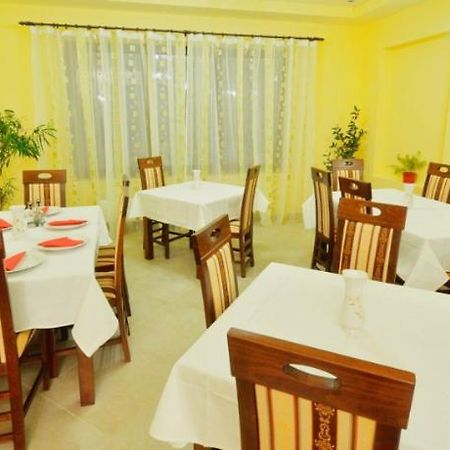 Camves Inn Сигіт Екстер'єр фото